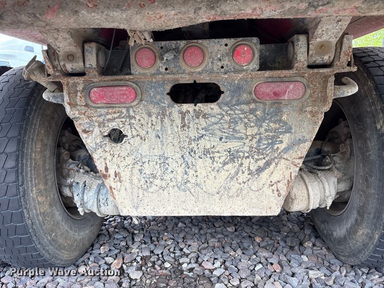 image for item YA1735 2021 Kenworth T880 dump truck