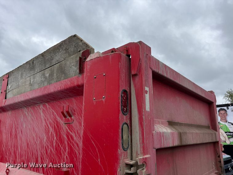 image for item YA1735 2021 Kenworth T880 dump truck