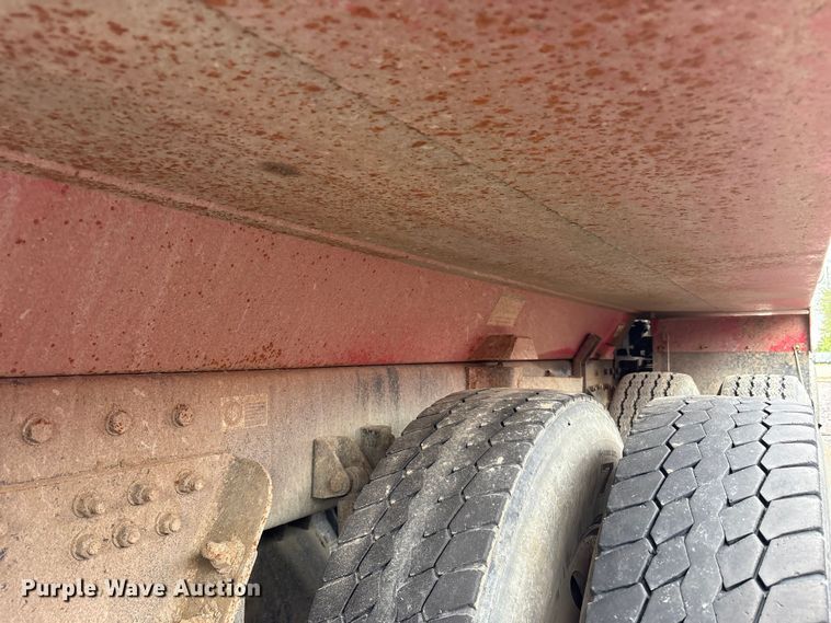 image for item YA1735 2021 Kenworth T880 dump truck