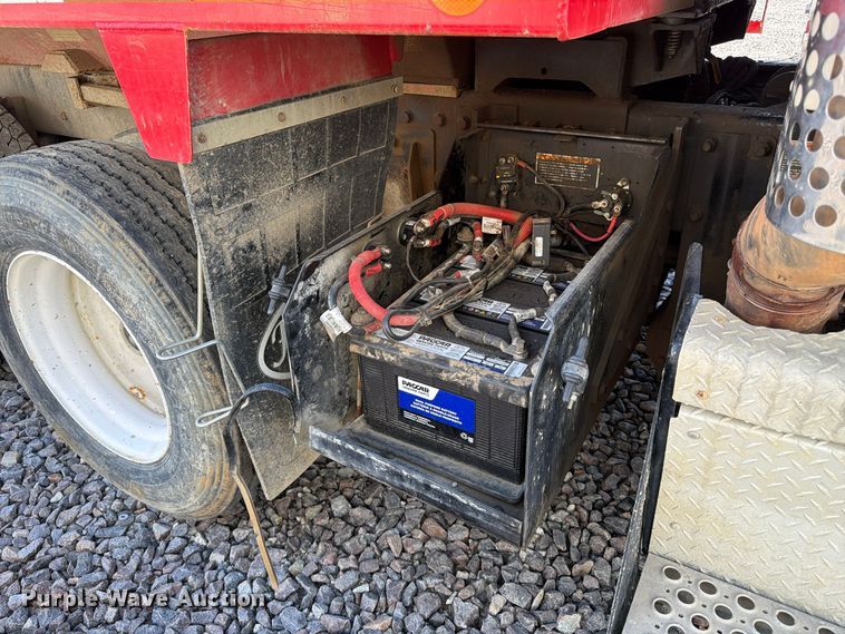 image for item YA1735 2021 Kenworth T880 dump truck