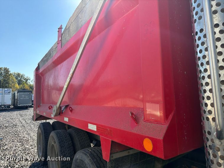 image for item YA1735 2021 Kenworth T880 dump truck