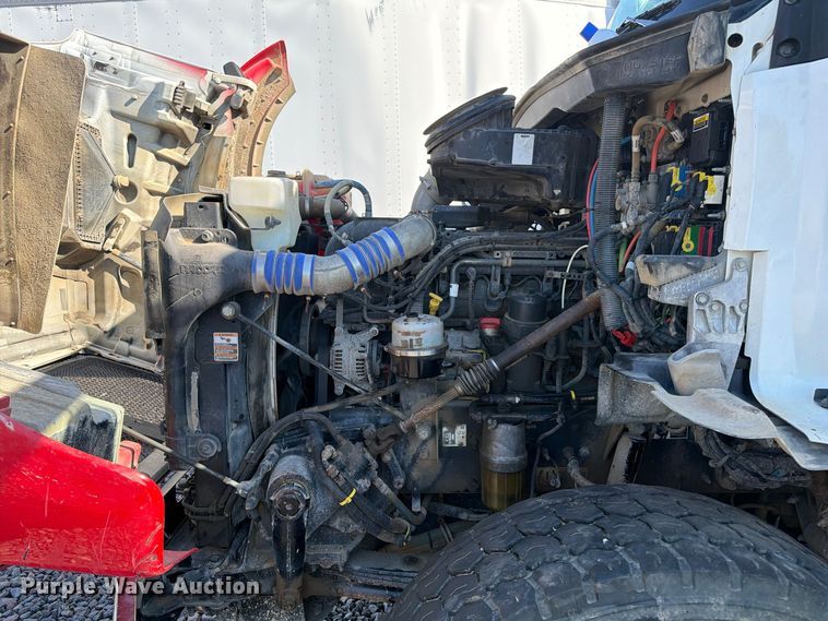 image for item YA1735 2021 Kenworth T880 dump truck