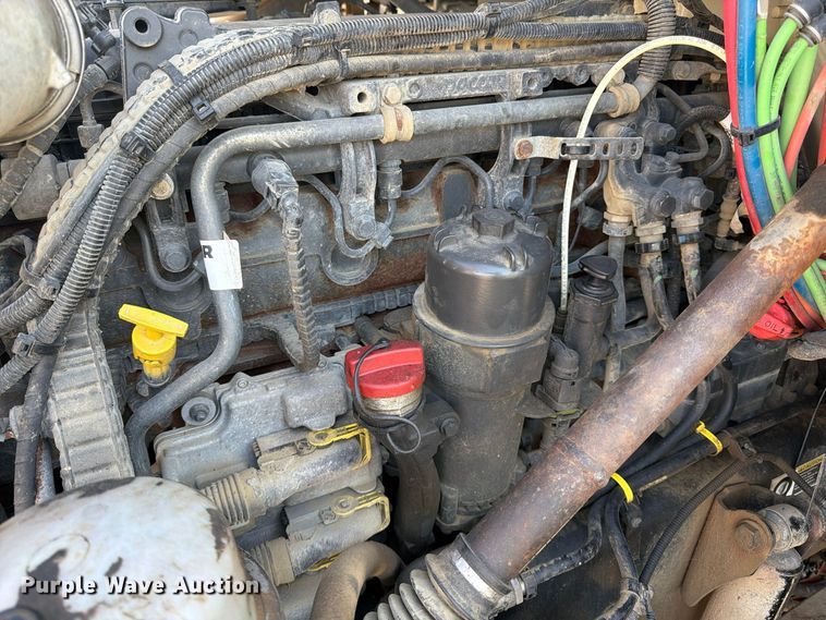 image for item YA1735 2021 Kenworth T880 dump truck