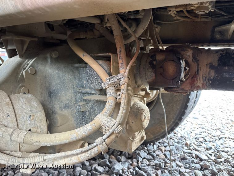 image for item YA1735 2021 Kenworth T880 dump truck