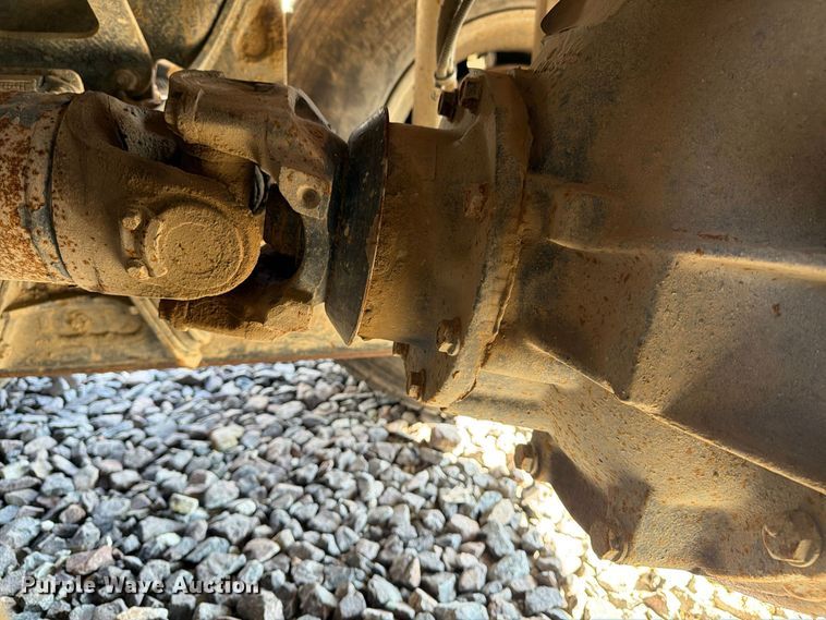 image for item YA1735 2021 Kenworth T880 dump truck