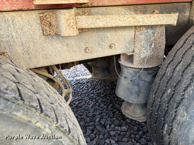 image for item YA1735 2021 Kenworth T880 dump truck