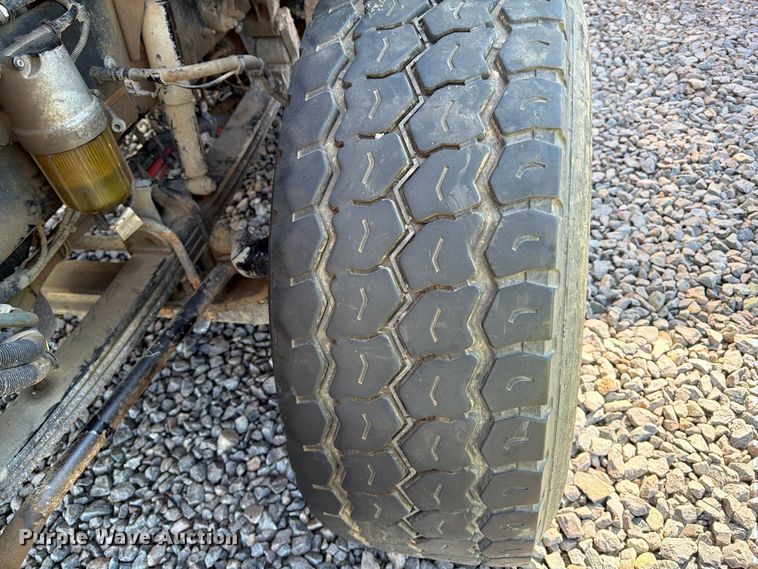 image for item YA1735 2021 Kenworth T880 dump truck