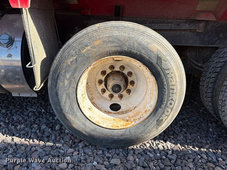 image for item YA1735 2021 Kenworth T880 dump truck
