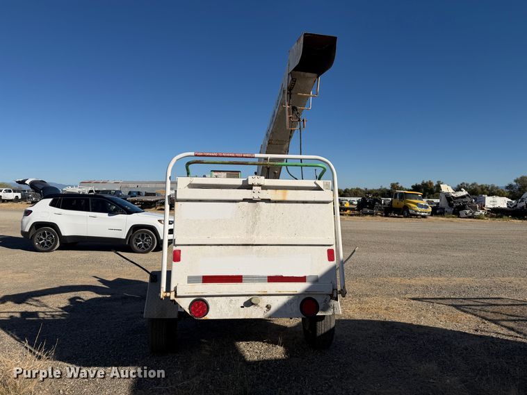 image for item YA3751 2011 Altec DC912A wood chipper