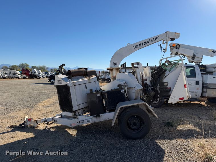 image for item YA3751 2011 Altec DC912A wood chipper