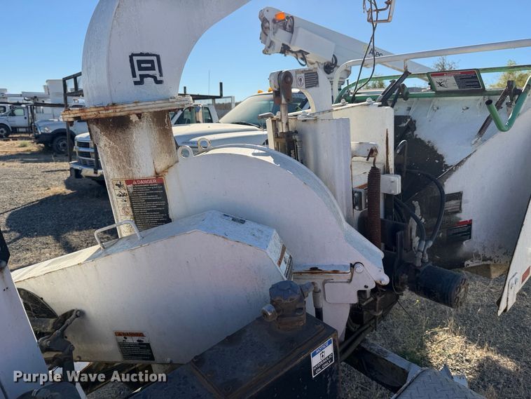 image for item YA3751 2011 Altec DC912A wood chipper