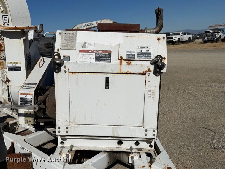 image for item YA3752 2012 Altec DC912A wood chipper