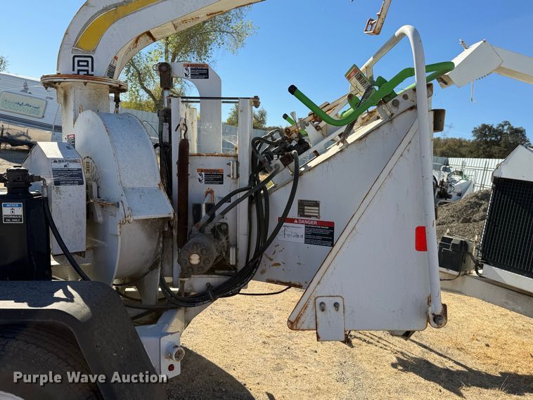 image for item YA3752 2012 Altec DC912A wood chipper