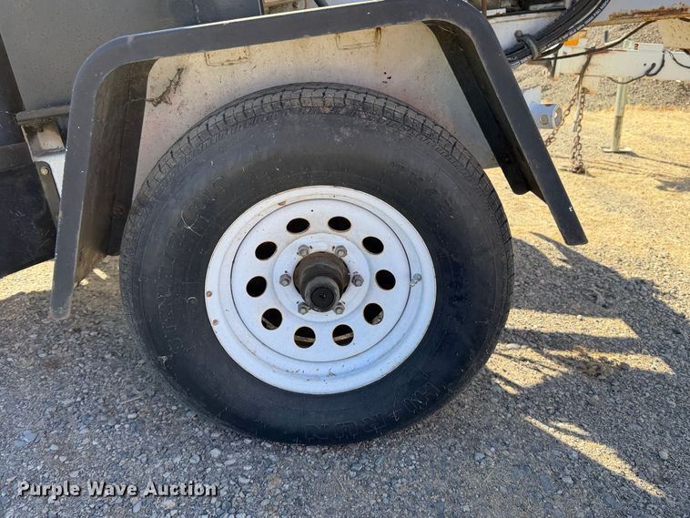 image for item YA3752 2012 Altec DC912A wood chipper