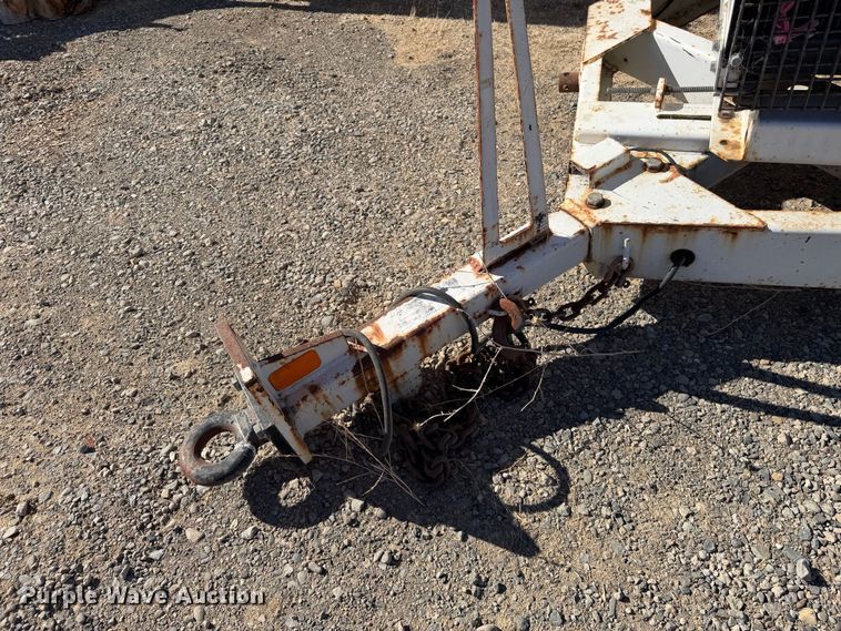 image for item YA3753 2011 Altec DC912A wood chipper