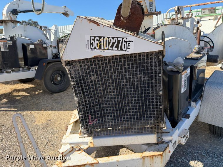 image for item YA3753 2011 Altec DC912A wood chipper