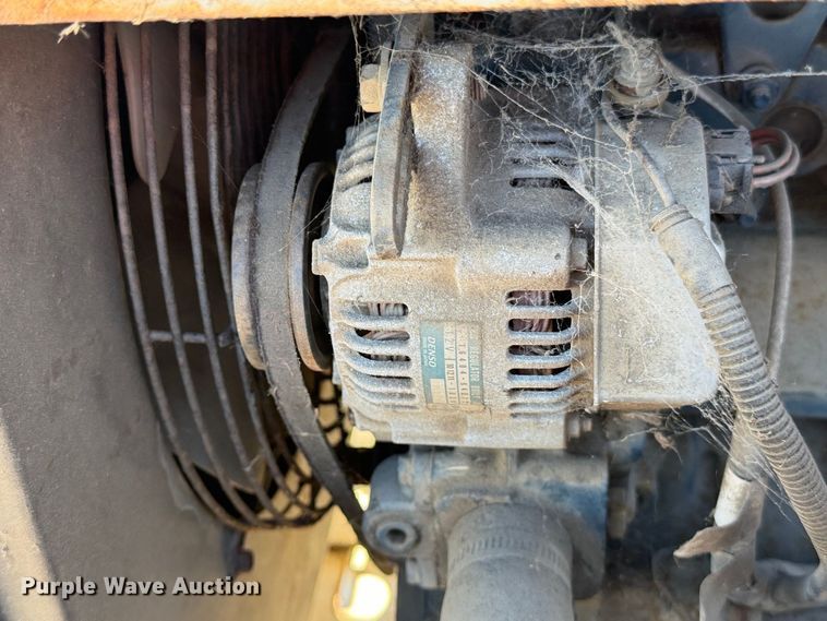 image for item YA3753 2011 Altec DC912A wood chipper