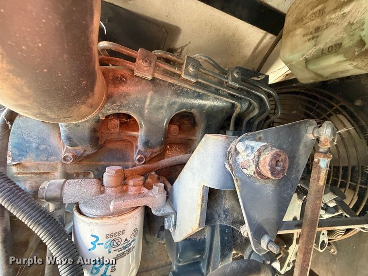 image for item YA3753 2011 Altec DC912A wood chipper