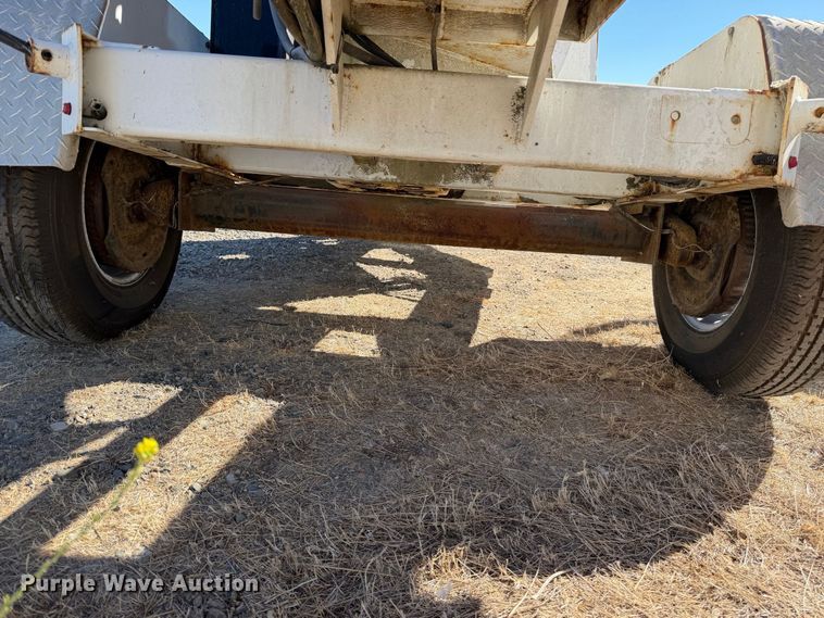 image for item YA3753 2011 Altec DC912A wood chipper