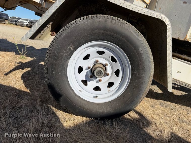 image for item YA3753 2011 Altec DC912A wood chipper