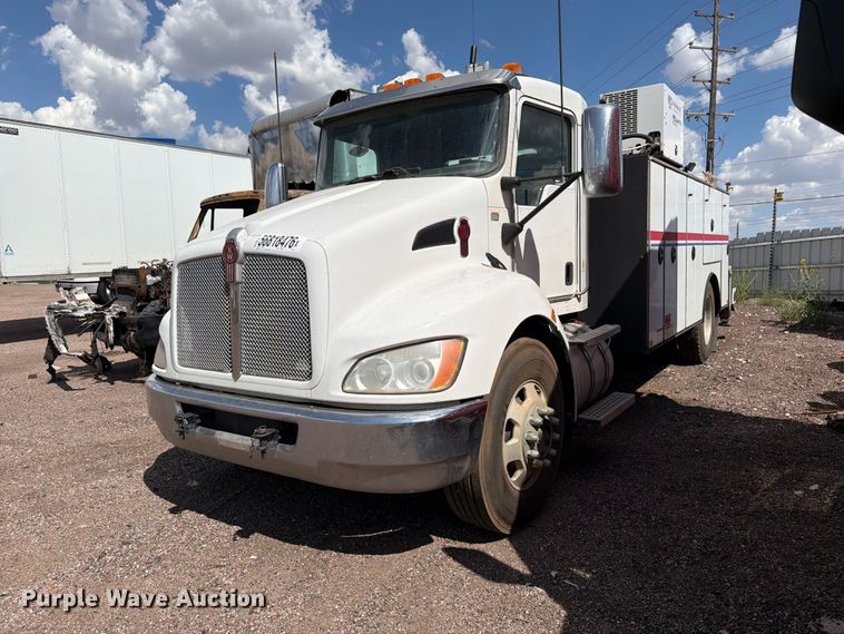image for item YA3824 2016 Kenworth T370 utility / service truck