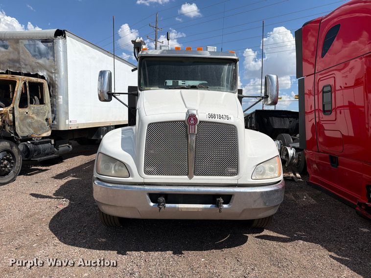 image for item YA3824 2016 Kenworth T370 utility / service truck