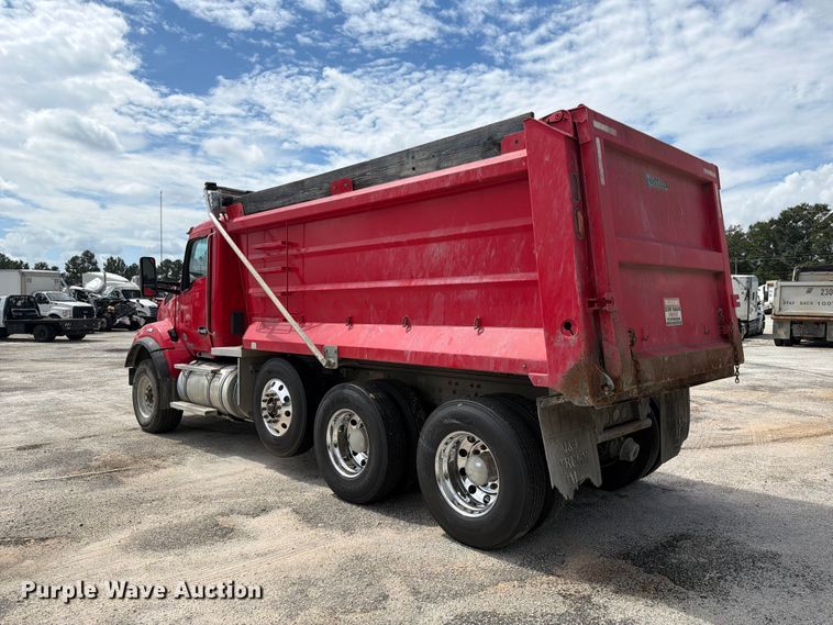 image for item YA4198 2020 Kenworth T880 dump truck