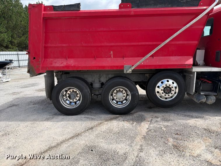 image for item YA4198 2020 Kenworth T880 dump truck