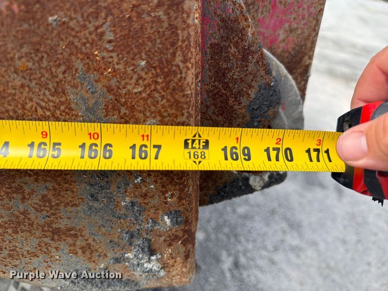 image for item YA4198 2020 Kenworth T880 dump truck