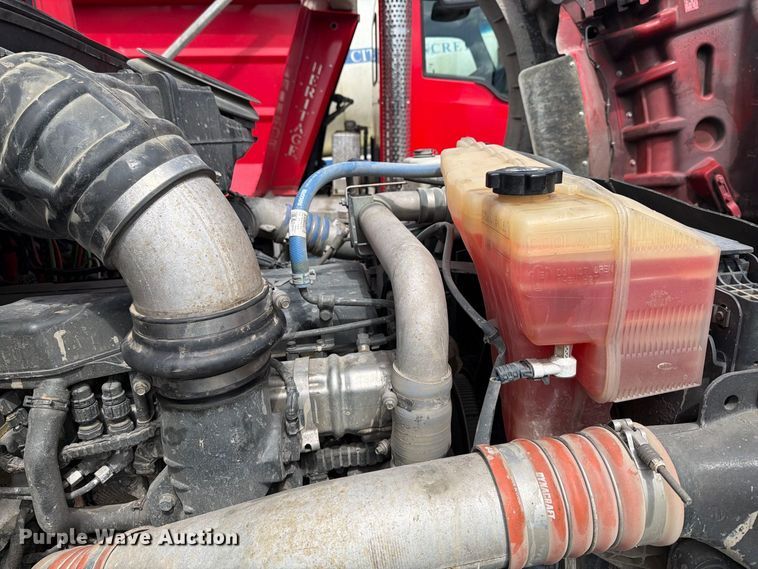 image for item YA4198 2020 Kenworth T880 dump truck