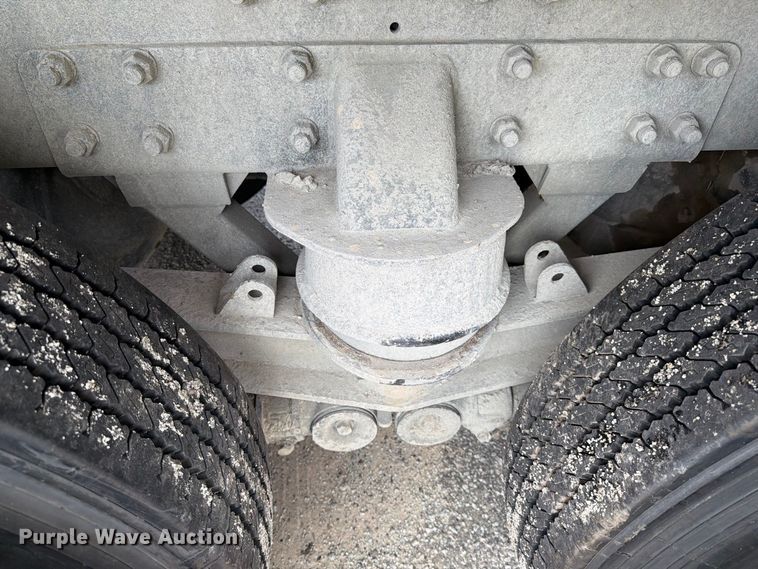image for item YA4198 2020 Kenworth T880 dump truck