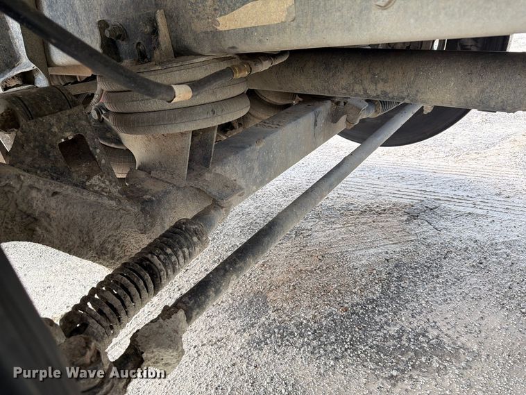 image for item YA4198 2020 Kenworth T880 dump truck