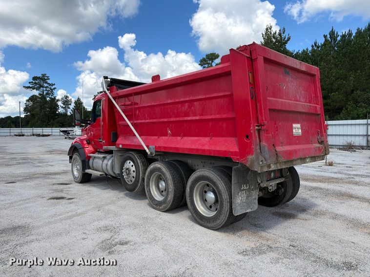 image for item YA4199 2020 Kenworth T880 dump truck