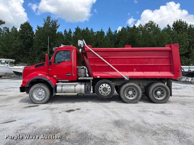image for item YA4199 2020 Kenworth T880 dump truck