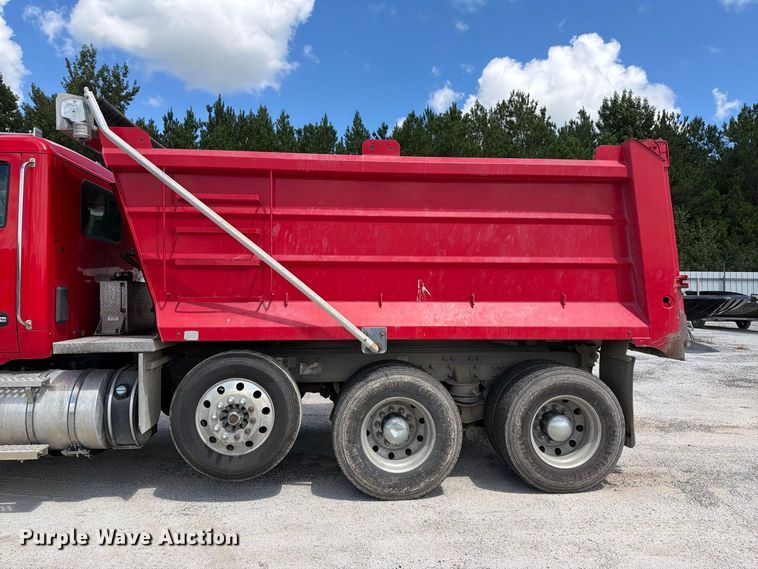image for item YA4199 2020 Kenworth T880 dump truck