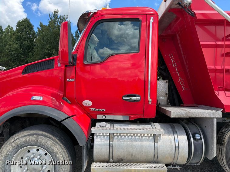 image for item YA4199 2020 Kenworth T880 dump truck