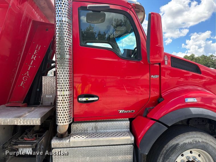 image for item YA4199 2020 Kenworth T880 dump truck