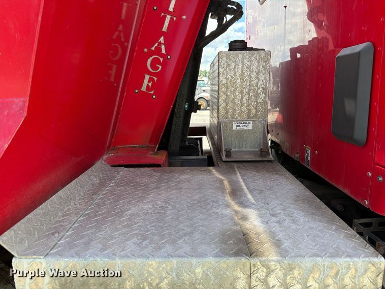 image for item YA4199 2020 Kenworth T880 dump truck