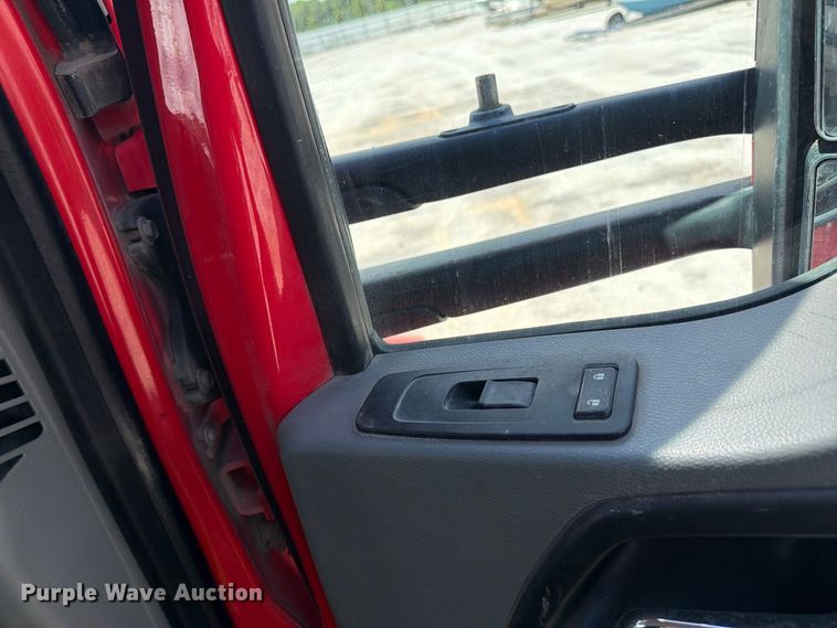 image for item YA4199 2020 Kenworth T880 dump truck