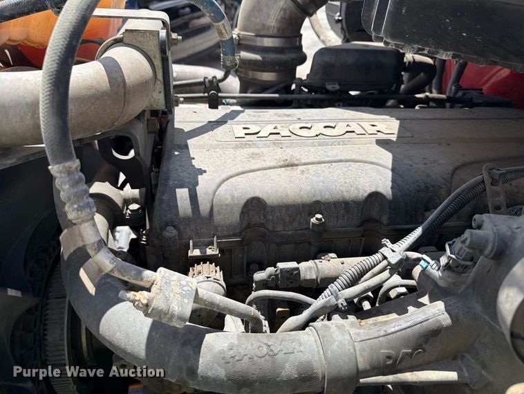 image for item YA4199 2020 Kenworth T880 dump truck