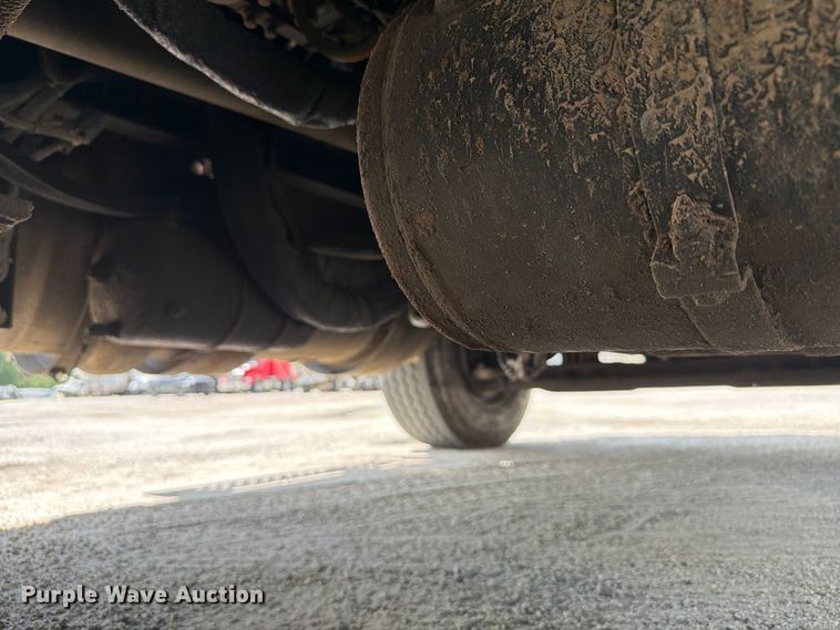 image for item YA4199 2020 Kenworth T880 dump truck