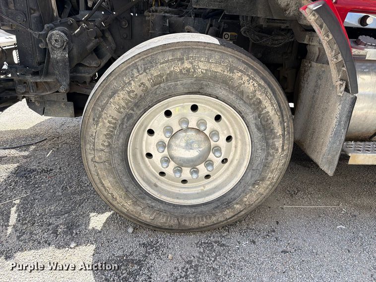 image for item YA4199 2020 Kenworth T880 dump truck