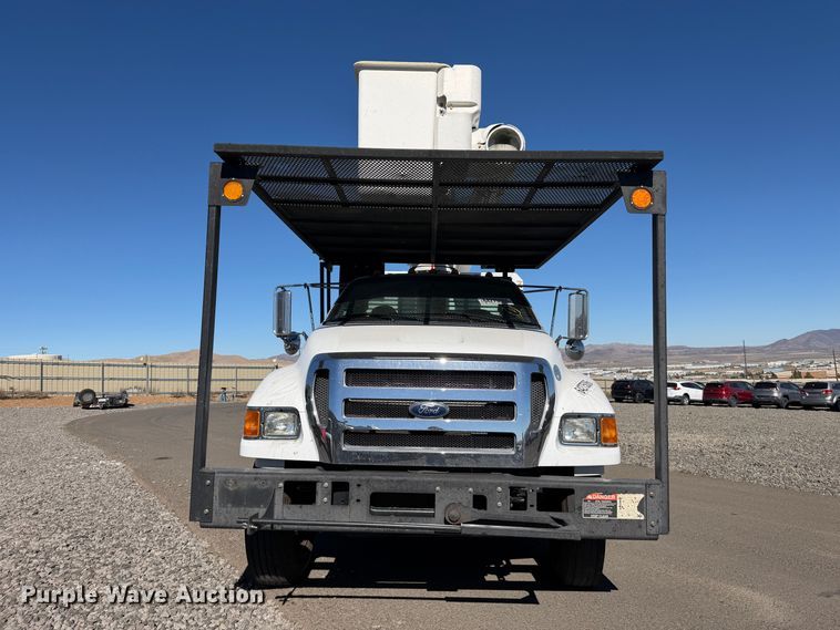 image for item YA4528 2015 Ford F750 Super Duty forestry bucket truck