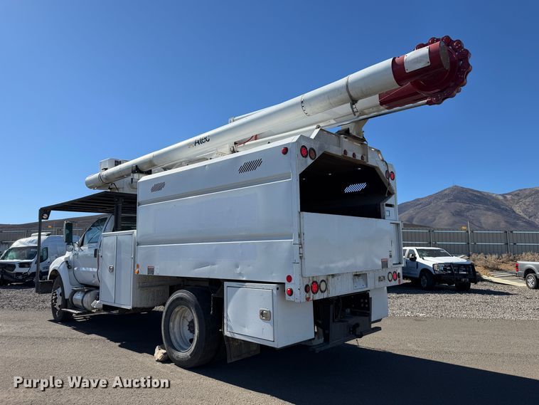 image for item YA4528 2015 Ford F750 Super Duty forestry bucket truck