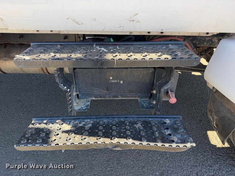 image for item YA4528 2015 Ford F750 Super Duty forestry bucket truck