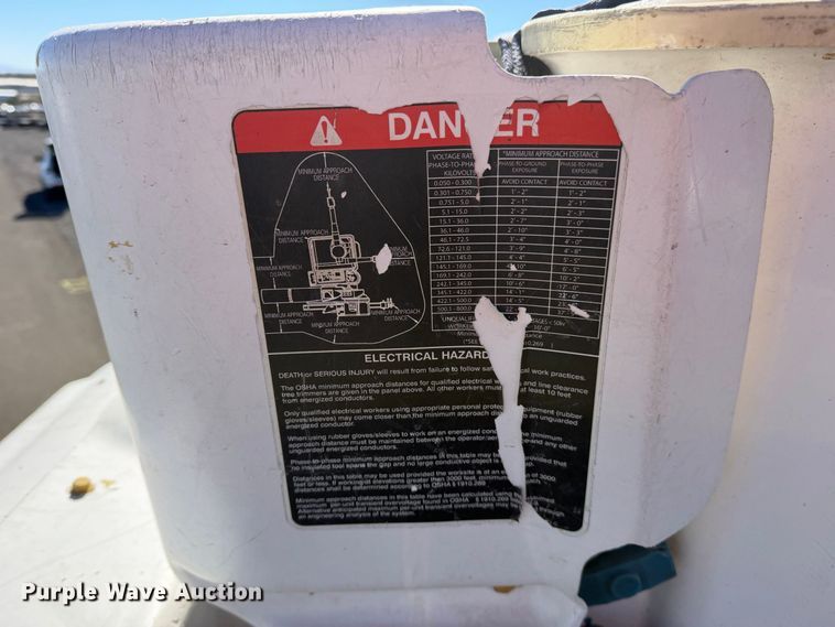 image for item YA4528 2015 Ford F750 Super Duty forestry bucket truck
