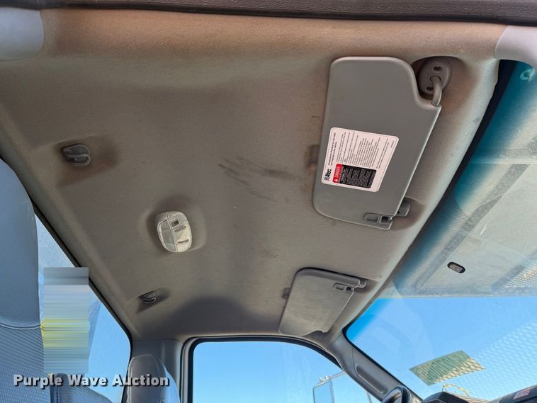 image for item YA4528 2015 Ford F750 Super Duty forestry bucket truck