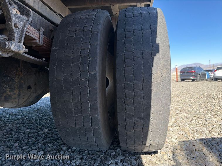 image for item YA4528 2015 Ford F750 Super Duty forestry bucket truck