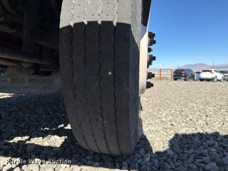 image for item YA4528 2015 Ford F750 Super Duty forestry bucket truck