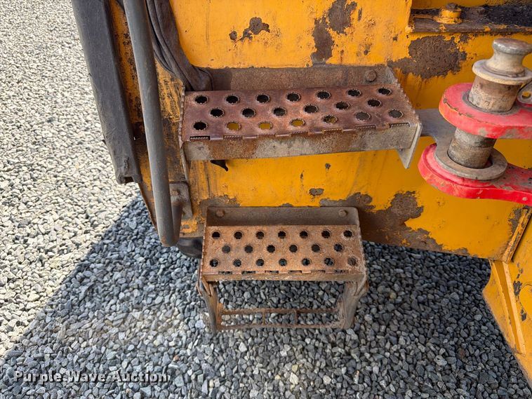 image for item YA4643 Bell B30E articulated haul truck